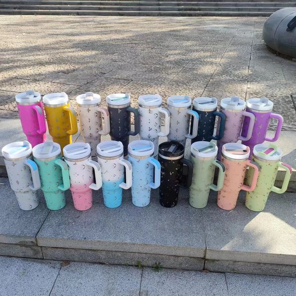 Designer 40oz Tasses Gobelet avec poignée 18 modèles Vieille fleur Gobelets isolés Couvercles Paille En acier inoxydable Café Termos Tasse avec logo