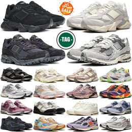 Déscripteur en livraison gratuite 9060 2002r Sneakers Chaussures de course pour hommes Femmes 990 Quartz Grey Triple Black Castlerock Shoe Phantom Rain Cloud Driftwood Trainers Runners