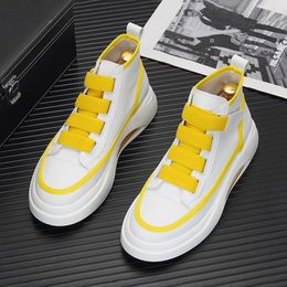 Designer Air Cushion Men Nouveau glissement sur les chaussures de plate-forme causales Flats Mocasins Hip Hop Punk Rock Walking Sneakers Boot