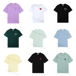 Designer Ami T Shirt Top Hommes Femmes Été À Manches Courtes T-shirts Coeur Broderie Tee Confortable Hommes Couple T-shirt Casual T-shirt 30 Couleurs z1