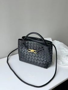 Ontwerper Andiamo Kleine Handtassen Met Intrecciato Gehaakte Lamsleren Handtas Nummer Acht Vorm Gesp Gouden Hardware Tote Bags Old Money Style Aktetas Totes Bag