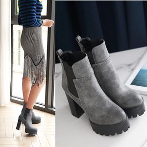 Designer Enkellaarzen Ronde Tenen Martin Schoenen voor Dames Plus Size Romein Chunky Heels 11 cm Solid Antislip Knight Booties