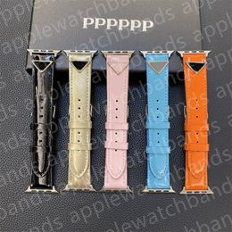Bracelet de montre Apple de créateur pour bracelets de montre Apple série Ultra 8 3 4 5 6 7 bandes iwatch 38 mm 42 mm 44 mm 49 mm de luxe en cuir brillant Triangle en métal P ap Smart Straps