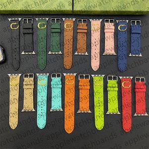 Designer Apple Watch Bands Femmes iwatch Bands pour Apple Watch Ultra Series 8 3 4 5 6 7 45mm 38mm 42mm 44mm 49mm Bracelet de montre en cuir de luxe en relief Brassard Smart Straps