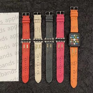 Designer Apple Watch Strap iwatch Bands voor Apple Watch Band Ultra Series 8 3 4 5 6 7 38 mm 42 mm 44 mm 49 mm Luxe lederen metalen letter ap Horlogebanden Armband Slimme bandjes