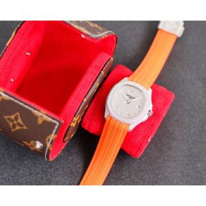 designer aquanaut horloge volledige diamanten herenhorloge 5A hoge kwaliteit prachtige uurwerk horloges buste down uhr oranje rubberen band datum montre 5167 relojs met horlogedoos 7MYP