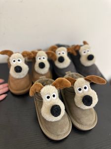 Designer Australië Lgg AUS snowboots kinderen kinderen winter warme schoenen Jongens Meisjes Mini Bailey Bling Button enkellaarsjes Baby korte Laarzen Instapschoen XMAS geschenken 2023