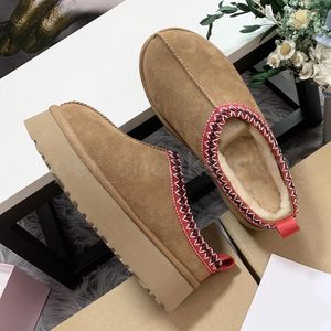 Designer Australische Snowboots Vrouwen Warme Laarzen Mode bont Slippers Klassieke enkel korte Mini Platform kaki zwart UGGity outdoor Sneakers Met doos