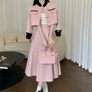 Ontwerper Autumn Two -Piece Set Women Single Breasted Short Jacked Coat High Taille Midi Aline Skirts Office Lady Elegant 240425