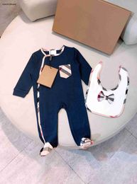 Designer Baby bodysuit comfortabele kinderen jumpsuits Maat 0-12 M 2 stks Voet ontwerp kinderen rompertjes en sjaal Sep15