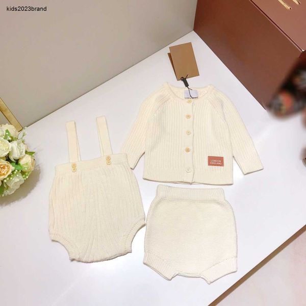 Designer Baby Creeper Knit Set Taille 66-100 CM 3pcs enfants cardigan à col rond à simple boutonnage et short en tricot Oct05