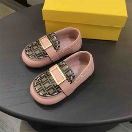 Designer Baby Girls Childrens Schoenen Casual schoen klassiek merk met metalen gesp mode sandalen 2 kleuren