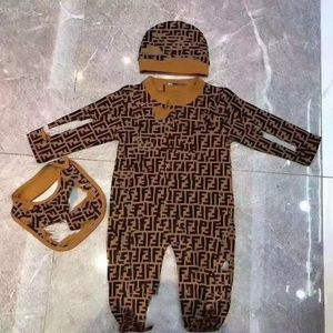 Ontwerper Baby onesie, Bib Burp Kleding Set Baby Panty's Luxe Jumpsuit Katoenen Jumpsuit Jongens en Meisjes Jumpsuit Baby Quilt 5PCS O9