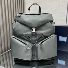 Sacrer sac à dos luxe de luxe pour hommes de mode de mode en plein air sport nylon sac à dos imperméable voyage de grande capacité