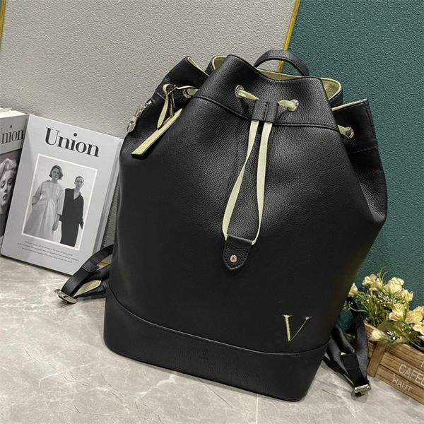 Mochila de diseñador Hombres Mujeres Soft Taurillon Leather Mochila bordado Bordado Bolso escolar Bolsa de lujo Fashion Pack M55171