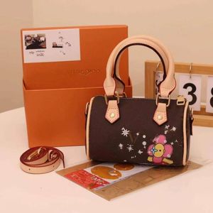 Designer Bag 2024 Mode Casual Premium Pillow Bags Gedrukte letter V Cross Body Bowling Bag Handtas Mini Geschenkdoos Pakket Top 7A