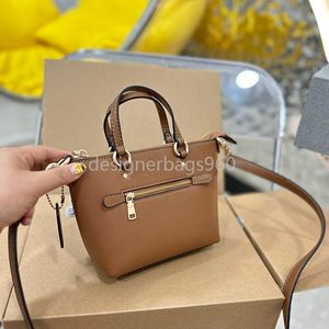 Nouveau sac à bandoulière design sac à main de luxe pour femmes en cuir véritable lettres de mode féminine dame sac à bandoulière sac à rabat sacs de créateurs