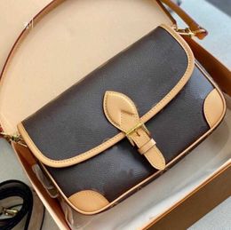 Designer tas cannes ronde vat tas schoudertassen vrouwen hoogwaardige diane handtassen messenger tassen portemonnee dames lederen handtas de draagtassen