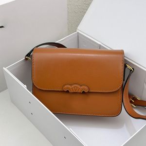 Designer tas Ce-tas Kalfsleer Grote lettergesp TRIOMPHE schouderrugzak Leren damestas met één schouder Crossbodytas van hoge kwaliteit Vintage tas in Maillard-stijl