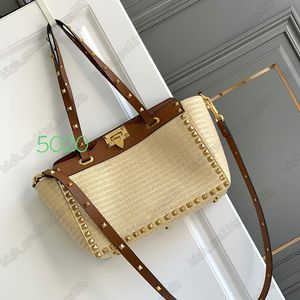 Sac de créateur Classic Spring Summer Rivet Sac à provisions tissage Tote Vlogo Sac de créateur Fashion Hobo Travail Sac de paille Composite Sac à main