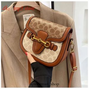 Sac de créateur Sacs de soirée 2024 Sac pour femmes Tendage de luxe Dac de luxe Retro Retro Fashion High Quality Black Brown Red Crossbody épaule 5629