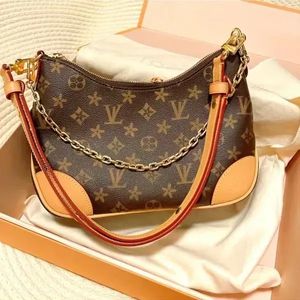 Sac de créateur Sacs Croissant Sacs à bandoulière Hobo Bourse Femme Baguette Aisselles Louiseitys Sac à main Viutonitys Vittonity Lvity Paquet sous-axillaire Sac à chaîne en métal