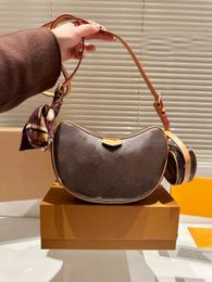 Bolso de diseñador Croissant Pea bag, bolso de hombro para mujer, bolso cruzado, cartera clásica de marca de lujo a la moda con flores, bolso de cuero Vintage para mujer.