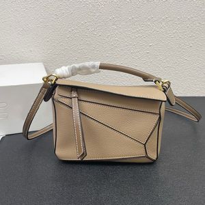 Sac de créateur Sac à bandoulière Loeweess Femmes Géométrie Sac à bandoulière Designer de luxe Mode Fourre-tout en cuir véritable Sac à bandoulière de haute qualité Portefeuille classique