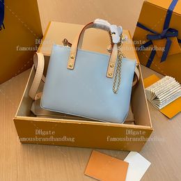 Bolsa de diseñador Crossbody PM 22cm Vernis Vernis Cowhide Hands Bags Bag 10a Mirror Calidad de hombro de lujo Mujeres con caja L306