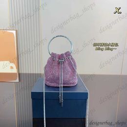 Designer tas Diamond verfraaid tas Glanzende emmer tas vrouwen zomer schoudertas Diamond tas zilveren handtas ring verfraaid handtas straat tas Crossbody portemonnee 3425