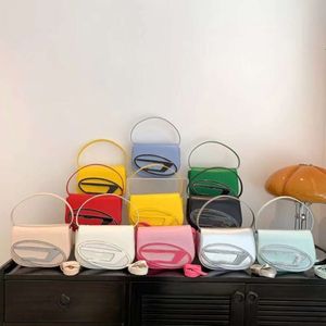 Sac de créateur Die sel pour femmes multicolore Mini classique luxe de haute qualité et à la mode sac à main exquis fait à la main prépuce en cuir haut de gamme sous les bras D Mini sac