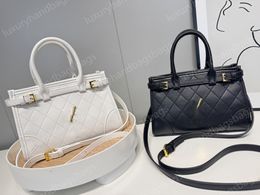 Sac de créateur Fashion Handbag portefeuille léger de grande capacité Luxury Luxury Sacs fourre-tout pour femmes Black Classics Sac Momy Sacs portefeuilles Axillary Pouch Wyg