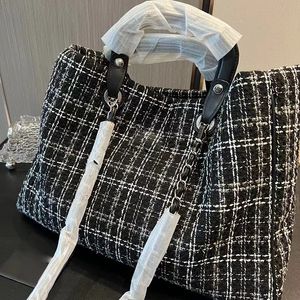 designer tas Vilten strandtas handbagage Boodschappentas Woon-werkverkeer mama tas met grote capaciteit Mode populaire eenvoudige lichtgewicht Tote vrouw met grote capaciteit