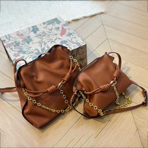 Bolso de diseñador Flamenco Bolso de mujer Bolsos cruzados Bolsas de nube de cuero Loeve Luxury Lucky Bag Pull Rope Fold Bucket Bolsas de hombro Bolsa de axila 231215