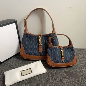 Sac de créateur Jackie 1961 bandoulière boucle dorée demi-lune sac sous les bras luxueux et à la mode sac à bandoulière pour femme sac à main avec lettre cousue de haute qualité