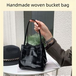 Designer tas luxe tas draagtas designer tassen strandzak handtas dames tas handgeweven bucket tas premium lederen draagtas all-in-one schouder onderarm tas