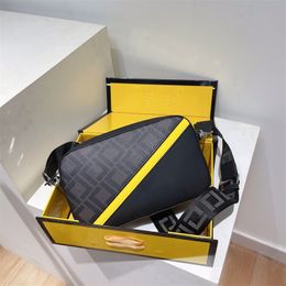 Designer Sac Hommes Cross Body Bag PVC Cuir Mans Femmes Messenger Sacs De Mode De Luxe Matériel Sacs À Bandoulière