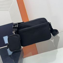 Bolso de diseñador Bolso de mensajero para hombres Bolso de lona impermeable Bolso de tela de paracaídas Adorno de cuero con cuerpo cruzado de lujo Monedero unisex Mini bolsos de mano de moda PRPU