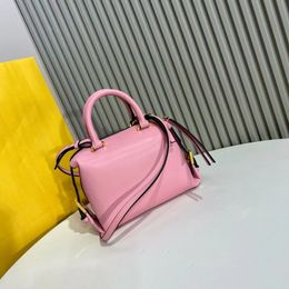 Sac de créateur Messenger sacs fourre-tout sac à main en cuir véritable Baguette sac à bandoulière miroir qualité carré bandoulière Fashion5A88