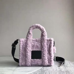 Sac de créateur nouveau petit mini sac fourre-tout en fausse fourrure série Teddy-Bear sacs de banlieue épaule pour femme 206K3048