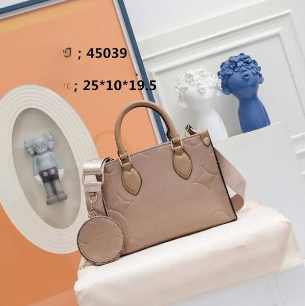 Sac de créateur Onthego Sac fourre-tout de grande capacité en relief Pochette en cuir Sacs à bandoulière Femme Sac à main Sac banane Poignée Sac de ceinture de taille Sac à provisions Sac banane rose