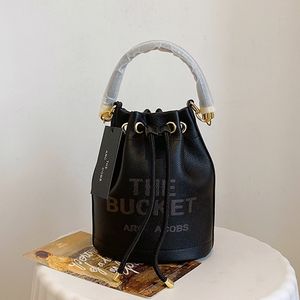 Designer Bag the Bucket Bag Avondtassen Schoudertassen Dames Schouder Handtassen Tote Bags Designer Mode Beroemde Cross Body Groothandel Embossing Trekkoord 897879