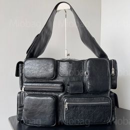 Bolso de diseñador The Tote Bags Locomotora Punk oscura Bolso multifuncional para axilas Bolsos de hombro Bolsos cruzados bolsos para hombres y mujeres Bolso de viaje bolsos súper ocupados