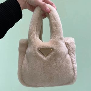 Sac de créateur sac fourre-tout sac à main femmes sac à bandoulière de haute qualité sac en peluche sac à main