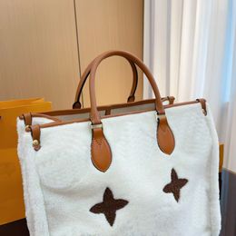 Designer tas draagtas boodschappentas herfst/winter nieuwe lam haar handtas teddy serie medium.
