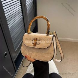 Bolso de diseñador Bolso de mano Bolso de diseño pequeño para mujer 2023 Nuevo bolso de nudo de bambú con patrón de cocodrilo de alta calidad Bolso cruzado con montura dulce