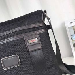Sac de créateur Sac Tumiis |McLaren Co Branded Series Men's Tumity Small Small One Crossbody Backpack Coffre Sac fourre-tout 229a Tumbackpack