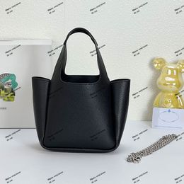 Sac de créateur femmes créateur de mode panier sac fourre-tout sac à bandoulière de luxe sac à main de qualité avec un design courbé