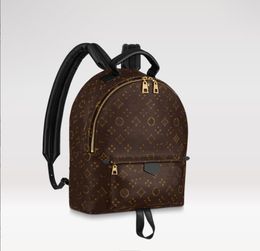 Bolso de diseñador Bolsos de moda para mujer Estilo mochila esencial para viajes y salidas con bolsa antipolvo original