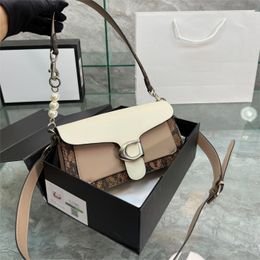 sac de créateur femme fourre-tout sac à main grand shopping sacs moletés partager pour être partenaire sac à main de luxe sac à bandoulière tabby sac matériel sac à main de luxe